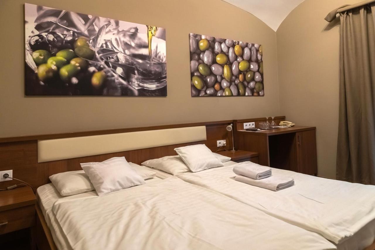 Oliva Hotel Veszprém Zewnętrze zdjęcie