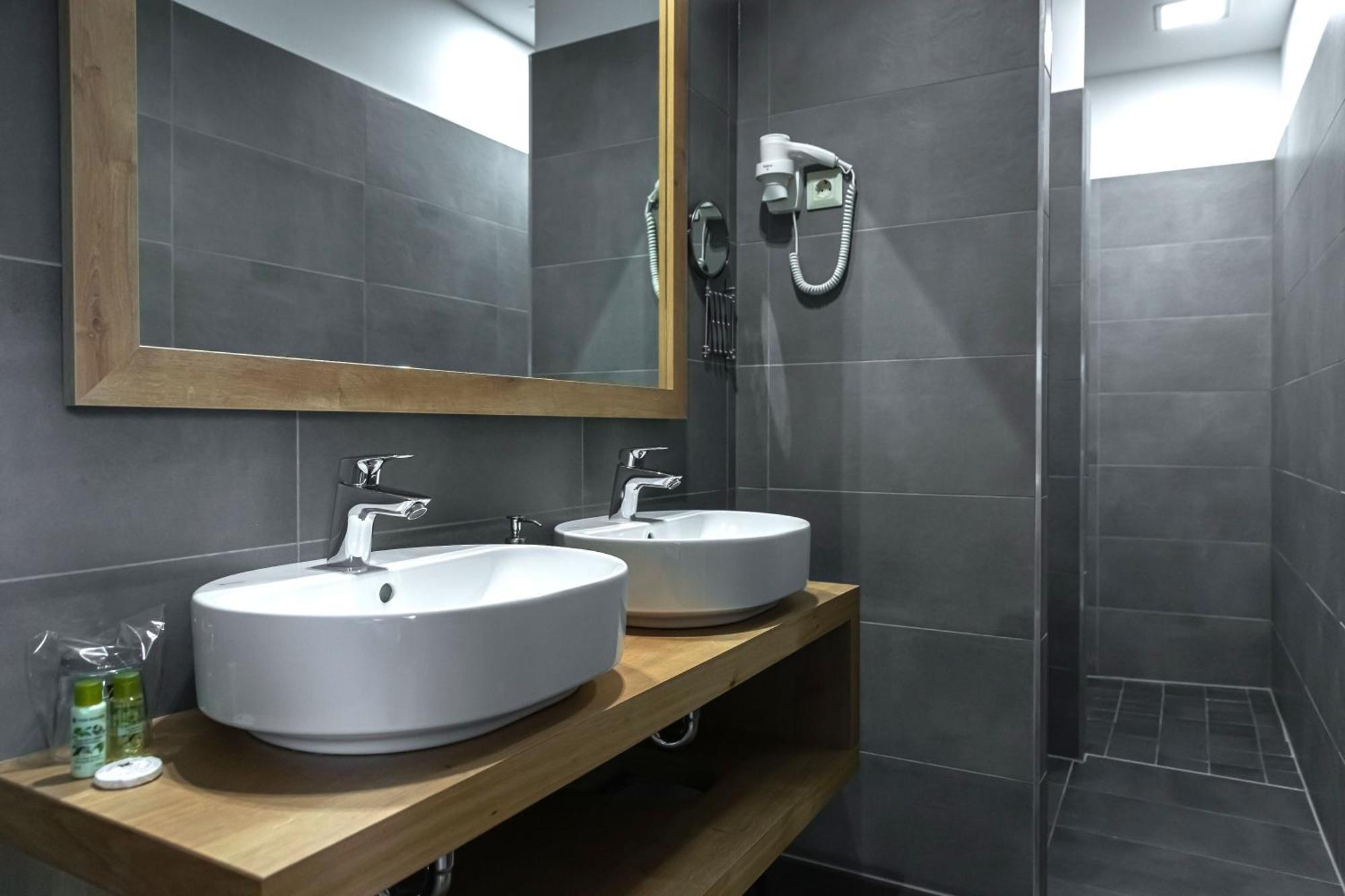 Oliva Hotel Veszprém Zewnętrze zdjęcie